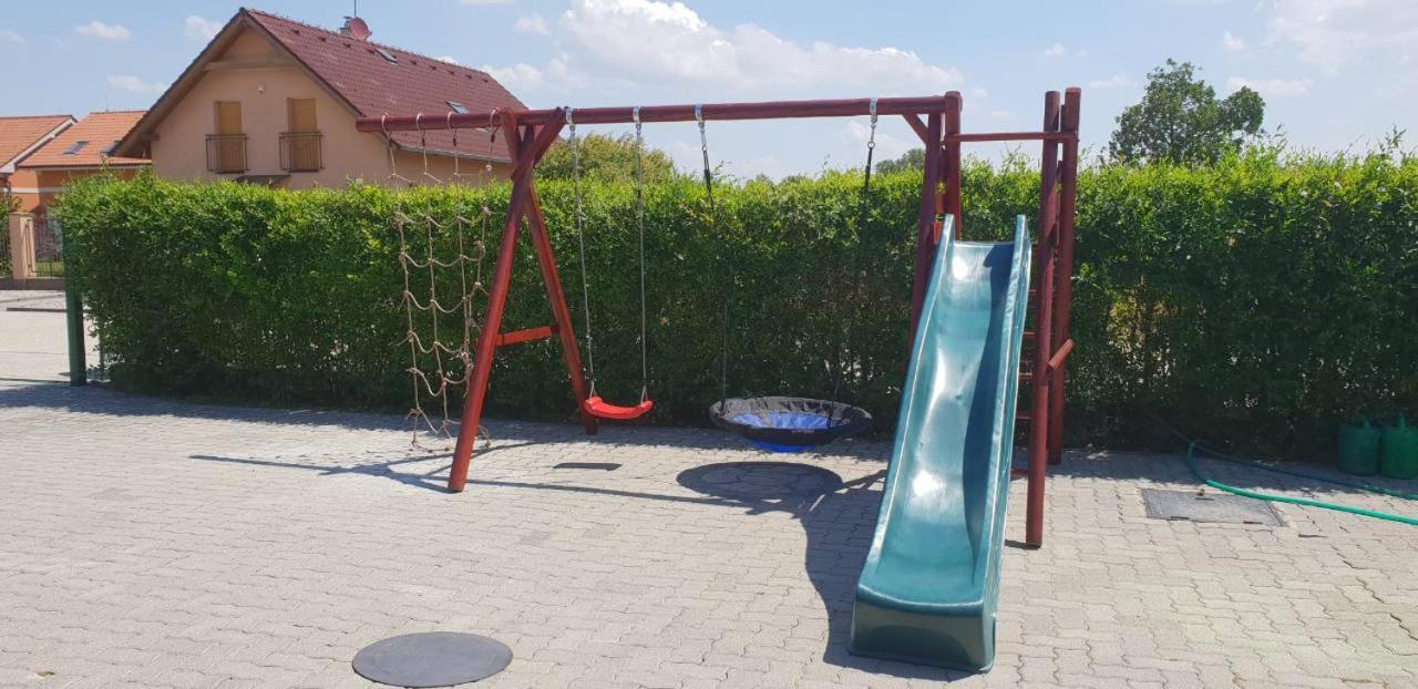 Apartman Taktik Вельки Медер Екстер'єр фото